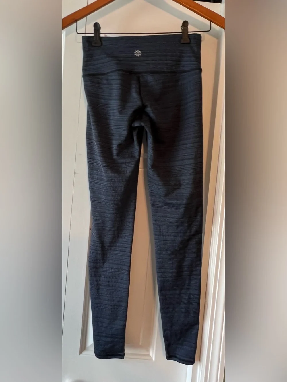 Athleta Chaturanga Navy Full Length Yoga Leggings Tights EUC XS #2606